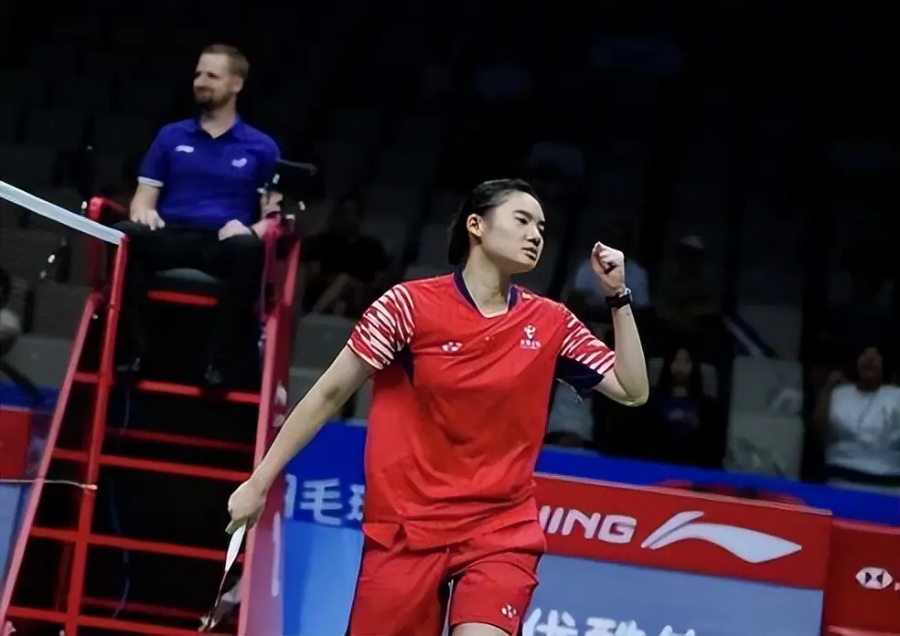 半决赛中, 易边再战, 男单球员翁 半决赛中, 易边再战, 男单球员翁