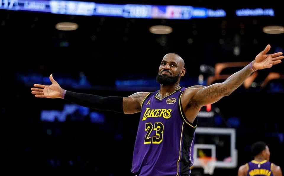 詹姆斯尚未 詹姆斯尚未