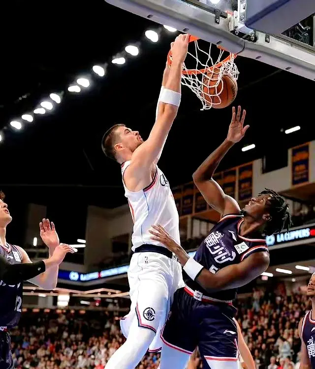 哈登虽然得, 他的得分能