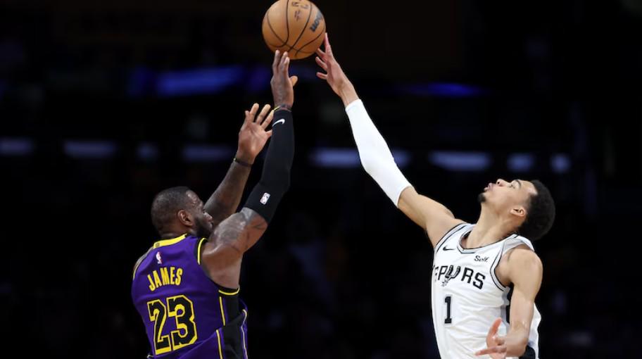 今年休赛期现役球员球星卡收藏数榜单：文班第一，詹姆斯第二